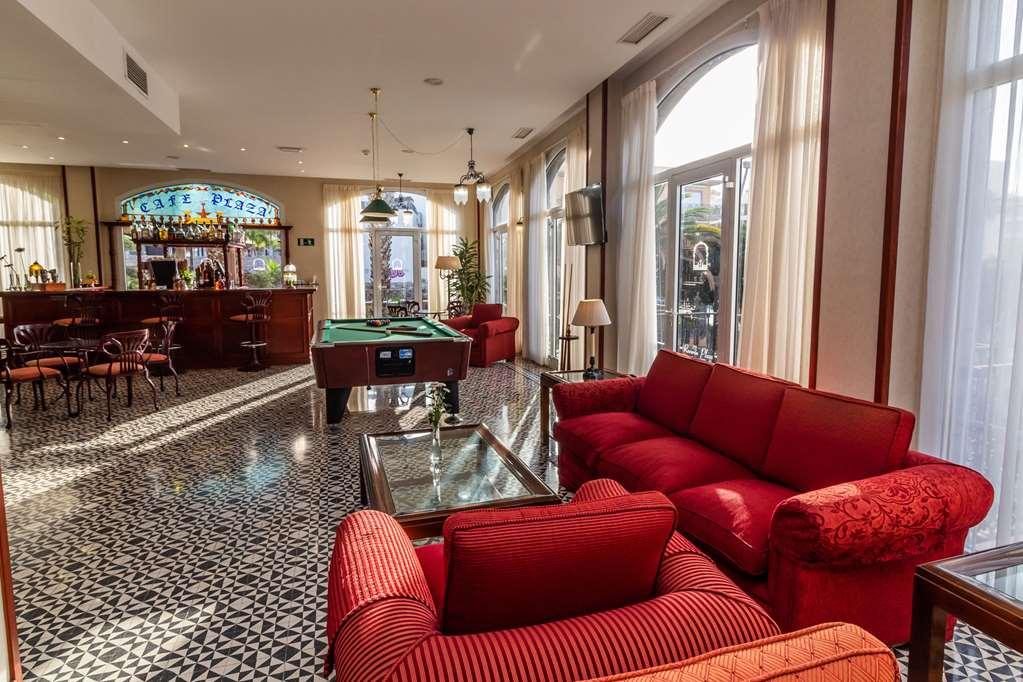 Hotel Reveron Plaza لوس كريستيانوس المظهر الداخلي الصورة