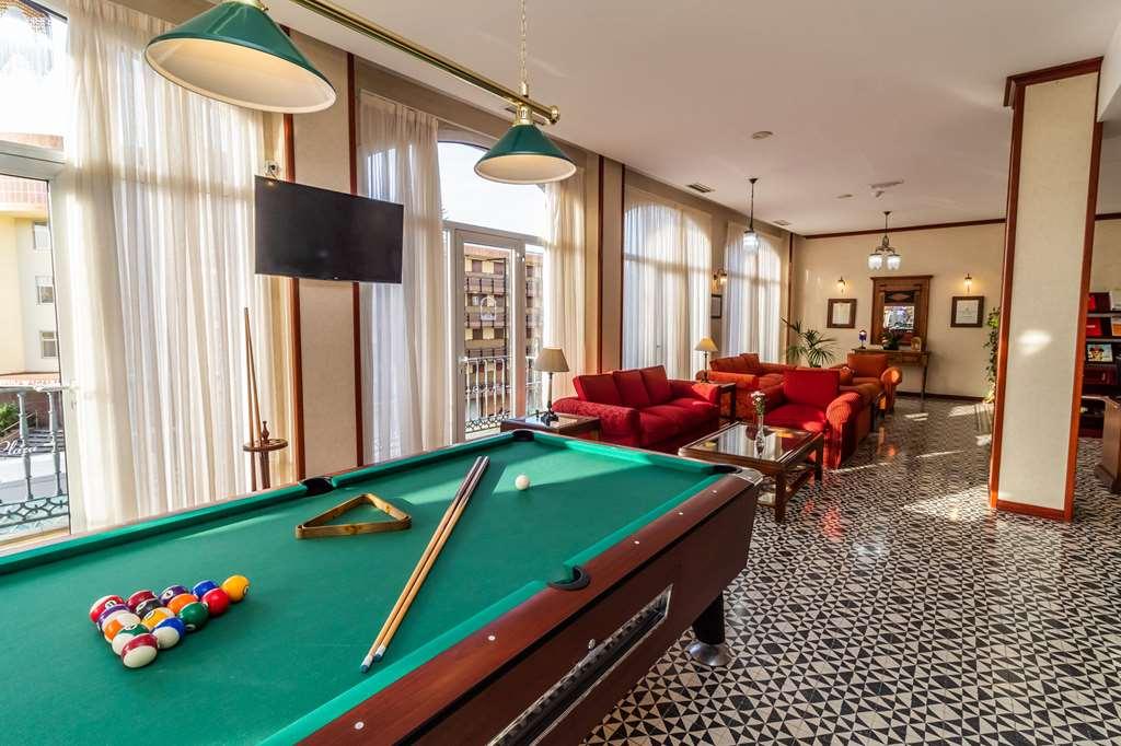 Hotel Reveron Plaza لوس كريستيانوس المظهر الداخلي الصورة