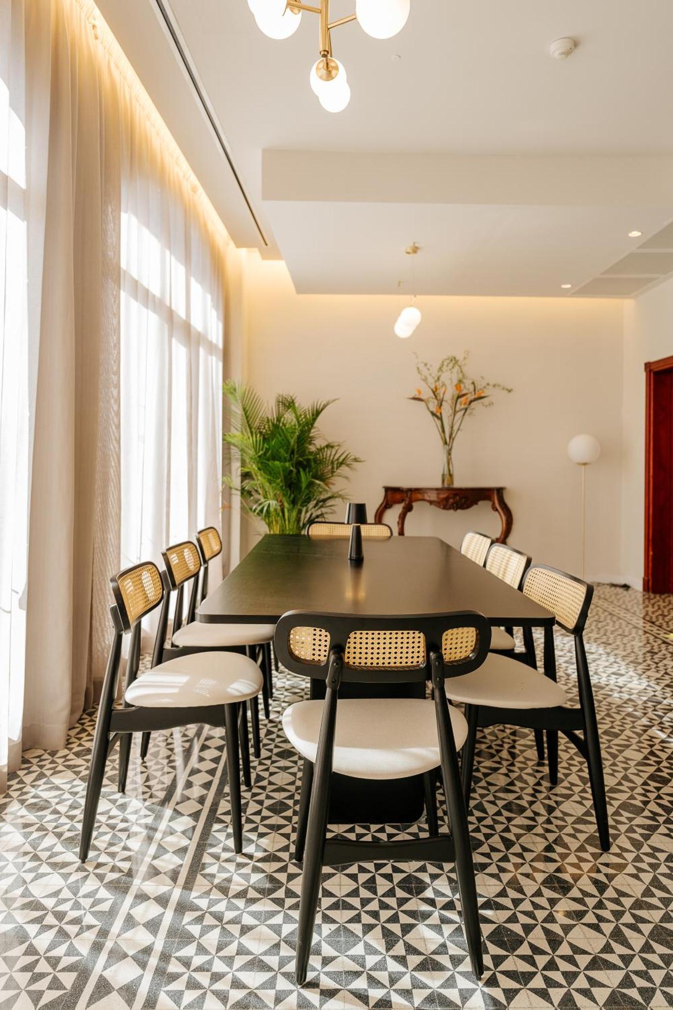 Hotel Reveron Plaza لوس كريستيانوس المظهر الخارجي الصورة