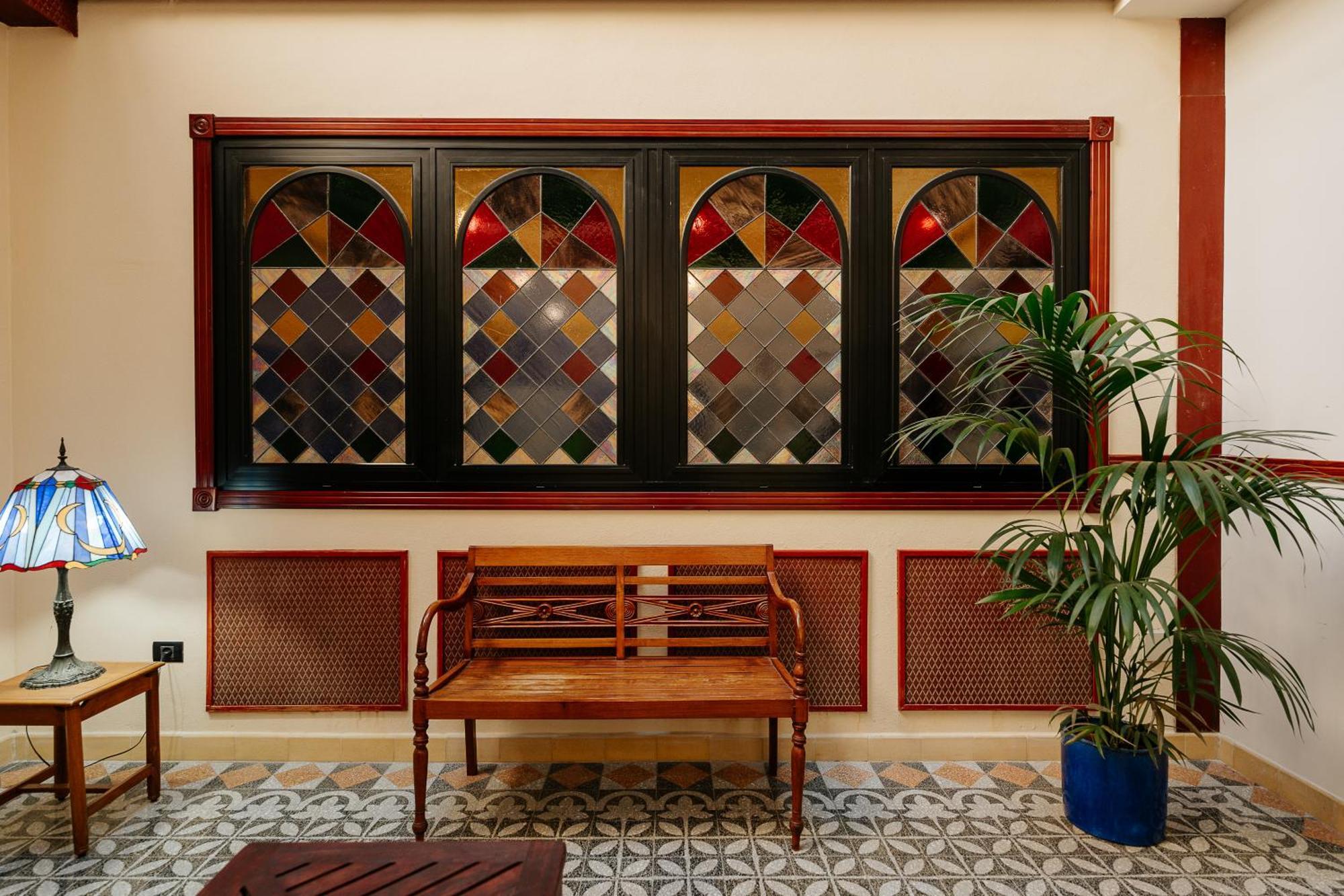 Hotel Reveron Plaza لوس كريستيانوس المظهر الخارجي الصورة